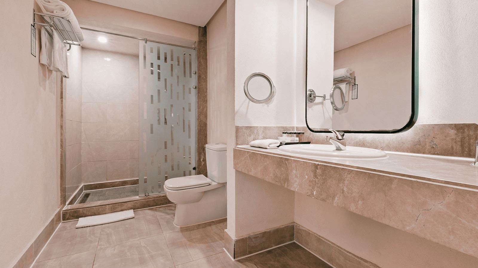 rooms-superior-swimup-room