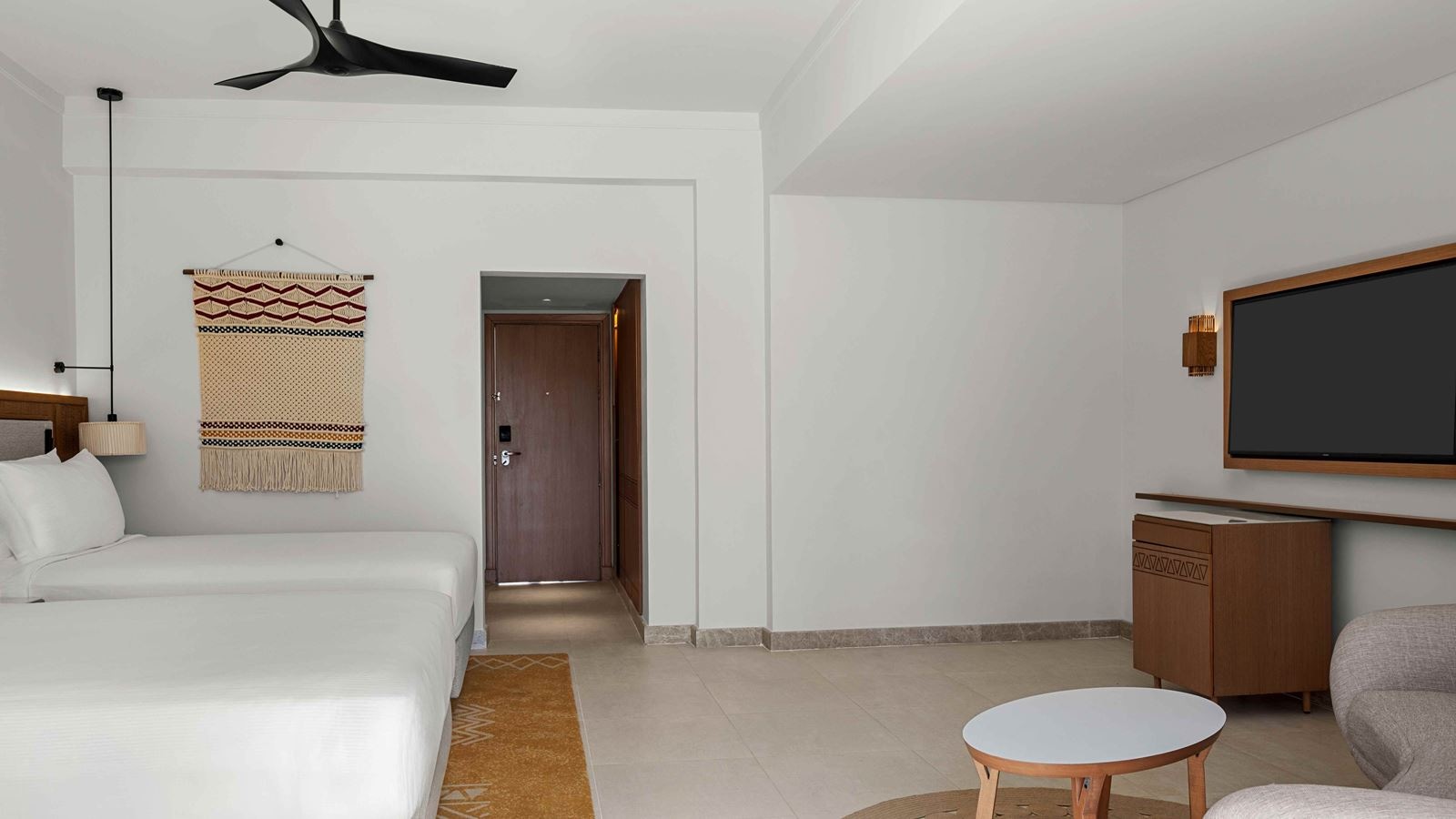 rooms-beachside-grand-premium-room-garden-or-pool-view