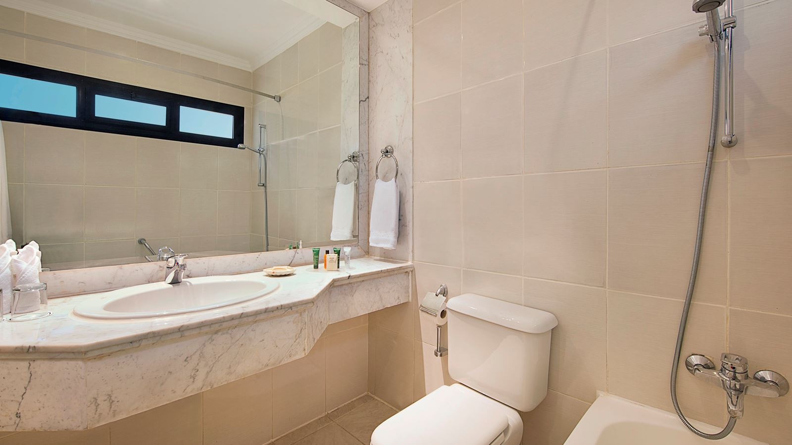 rooms-junior-suite