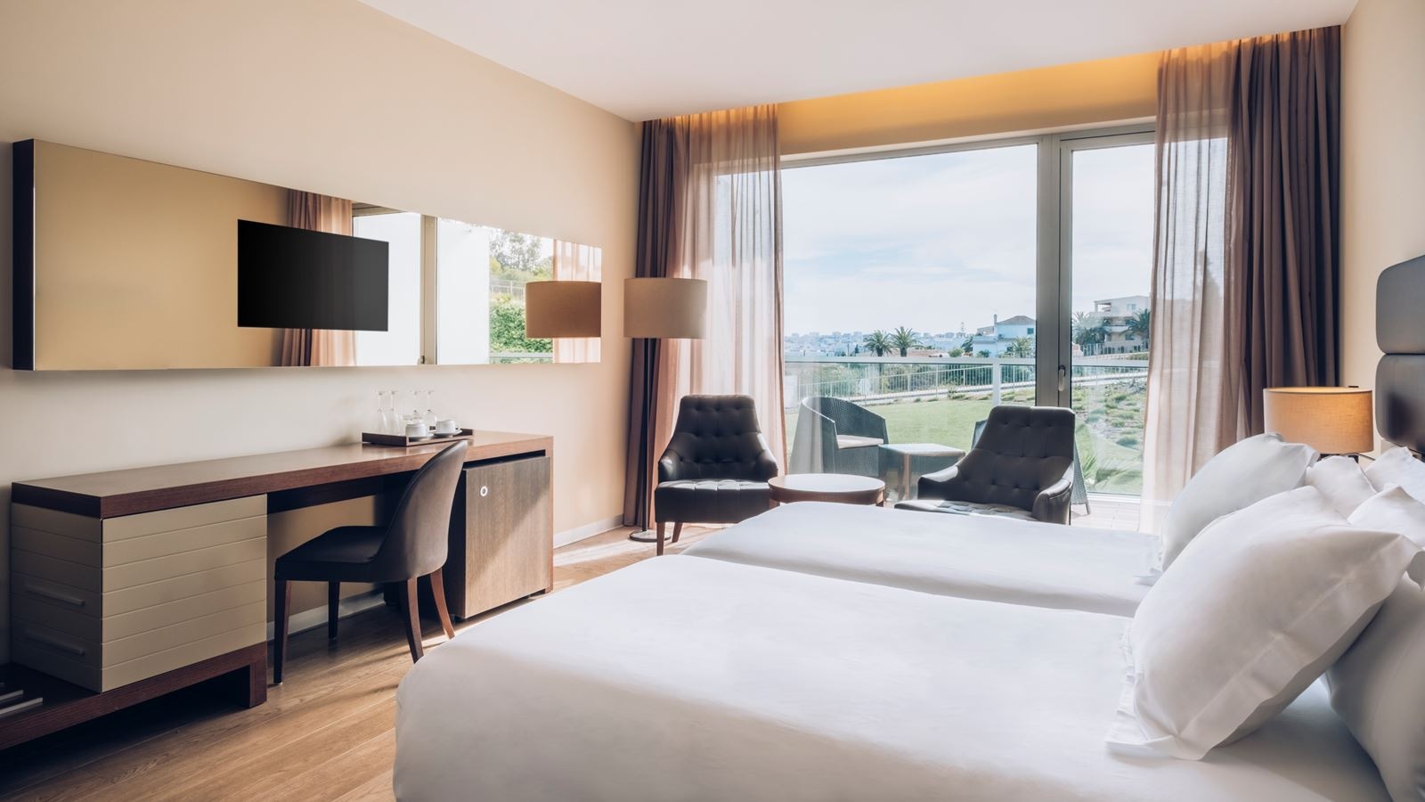 rooms-double-garden-view