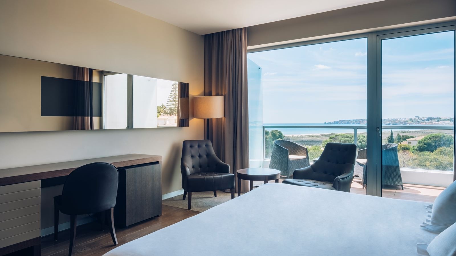 rooms-double-sea-view-piority-location