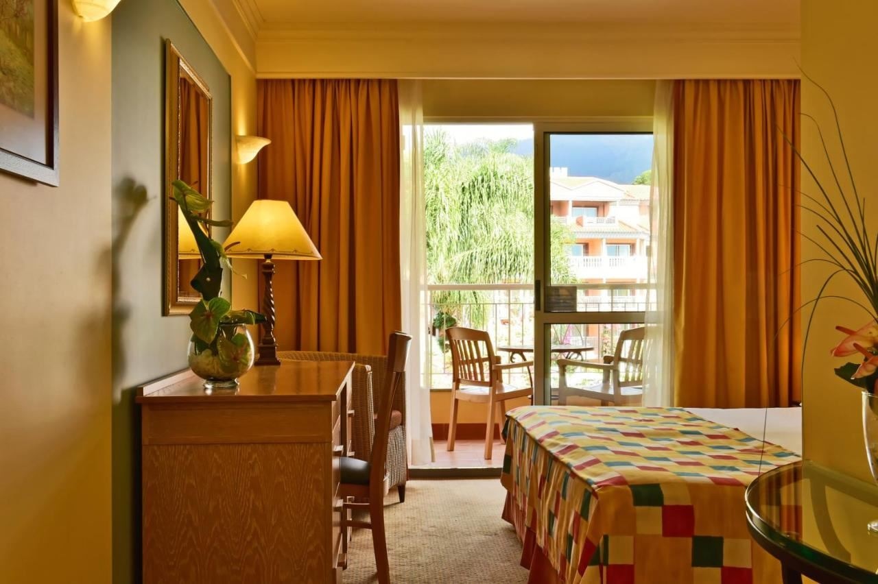 rooms-superior-family-miramar-double