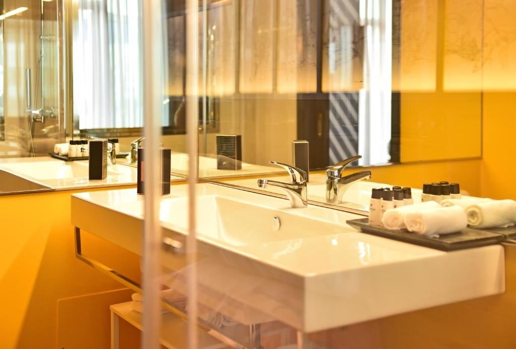 rooms-cr-double-room