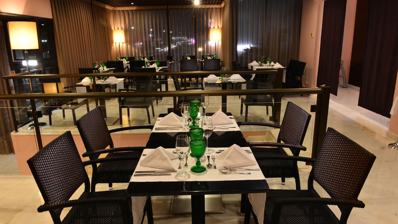 restaurants-restaurants