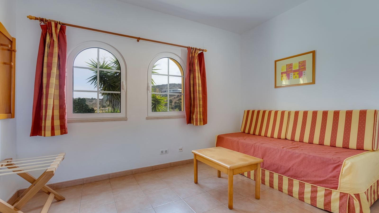 rooms-ds-twin-superior