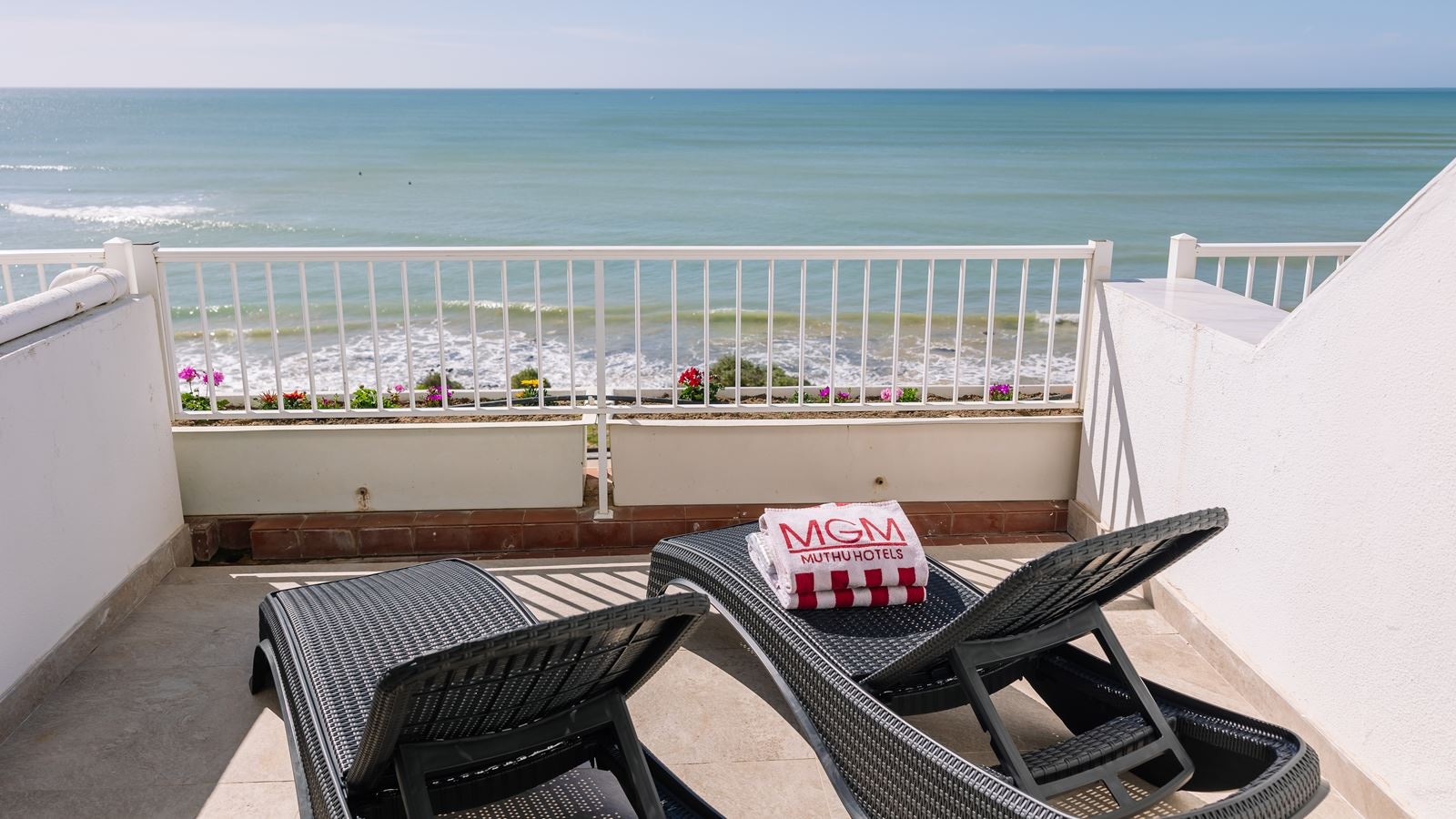 rooms-deluxe-junior-suite-sea-view--tois