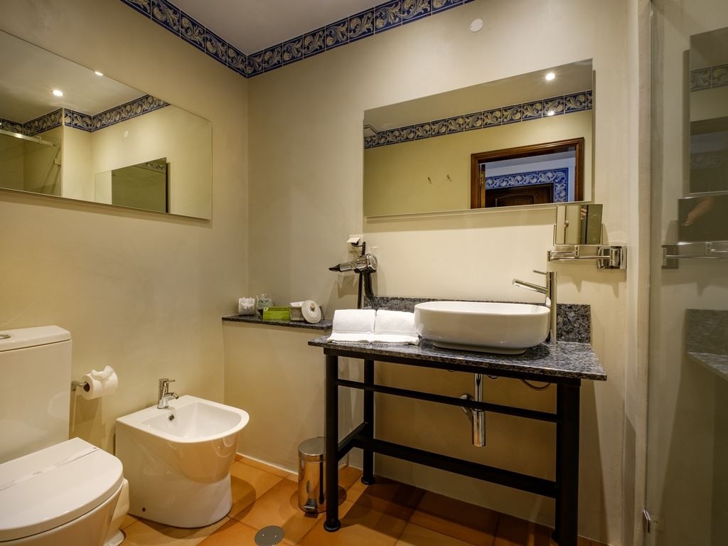 rooms-db--doble-clasictwin-city-view