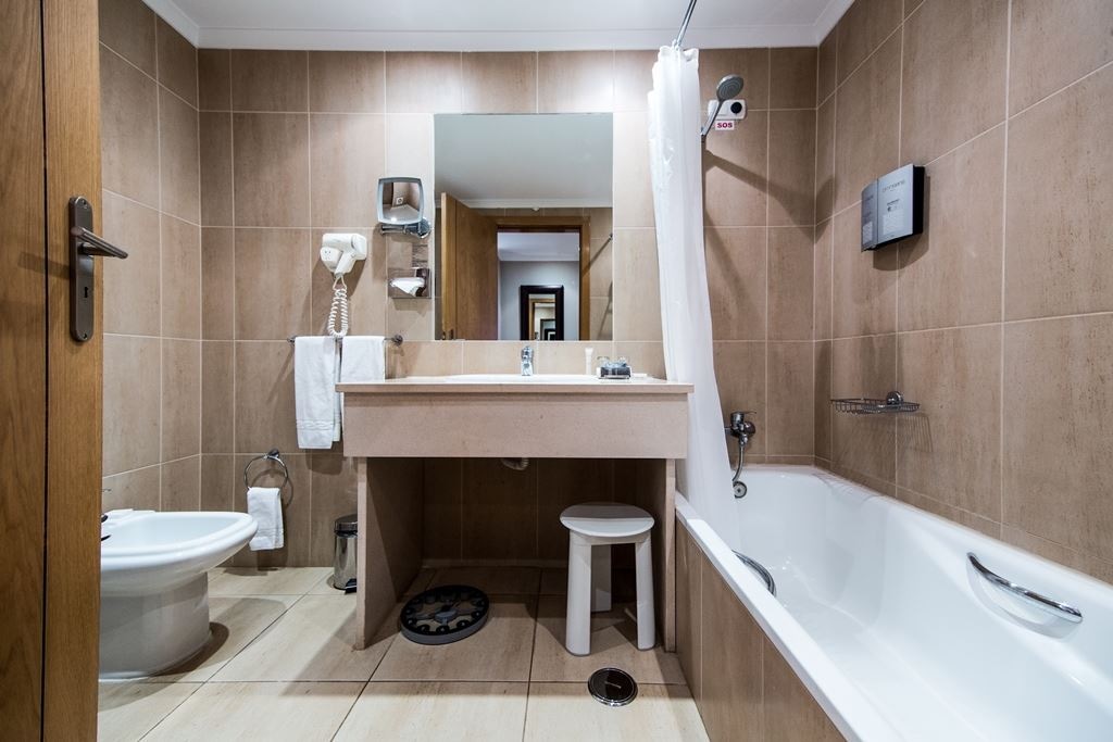 rooms-su--suite