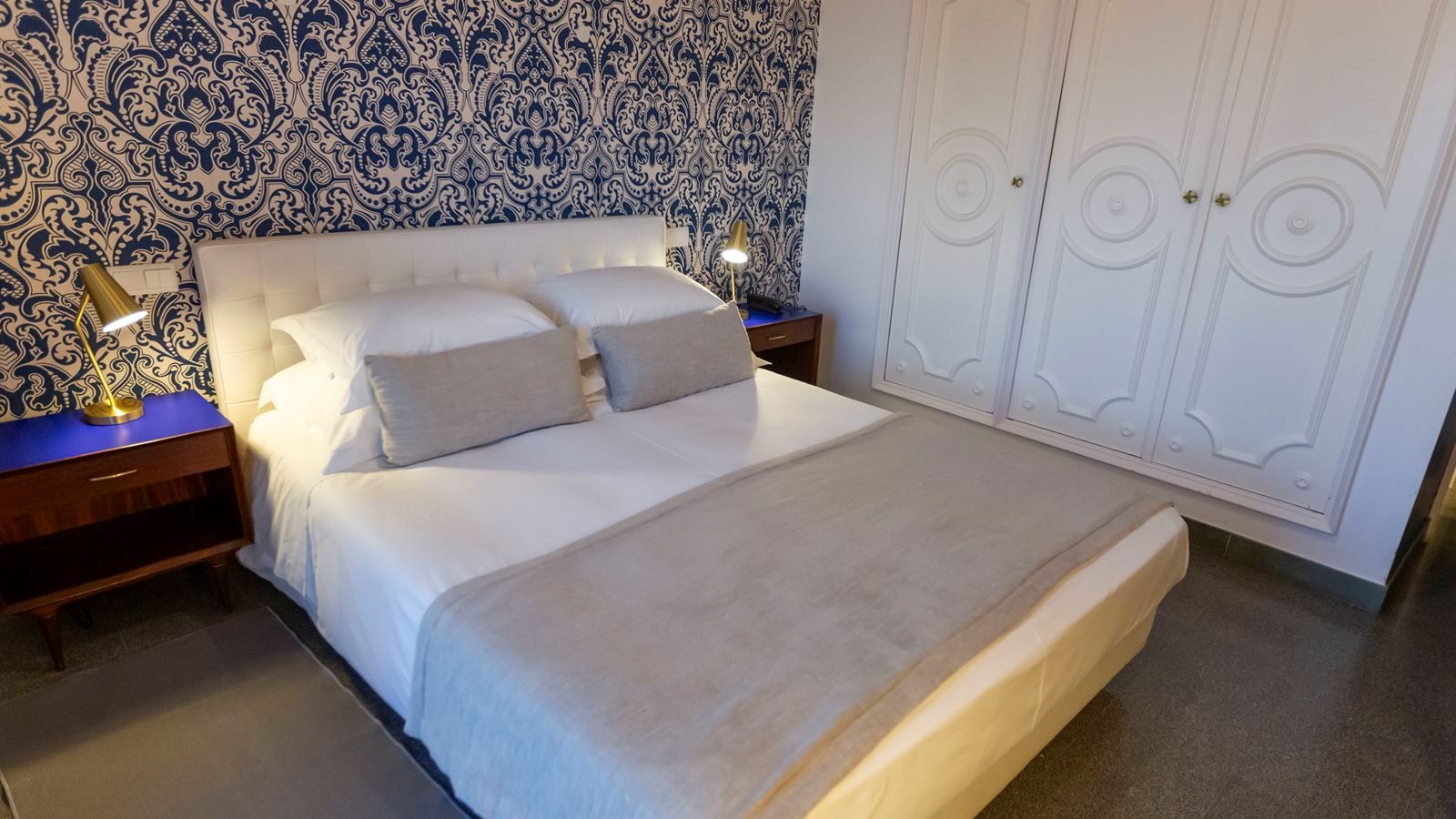 rooms-db--standard-room-landterra-view