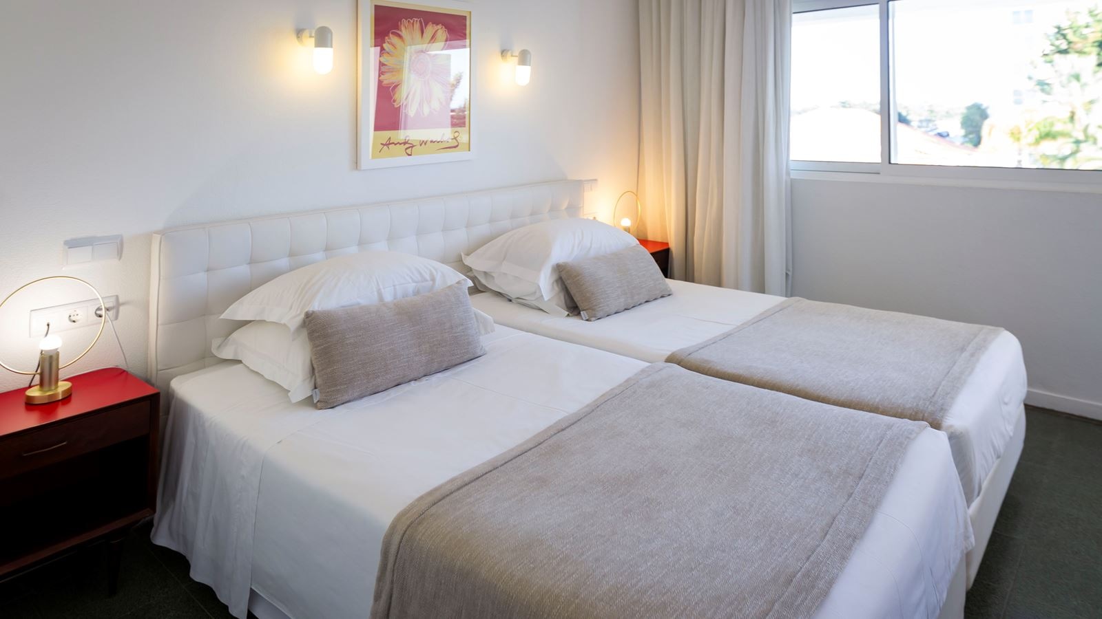 rooms-ds--superior-landterra-view-room