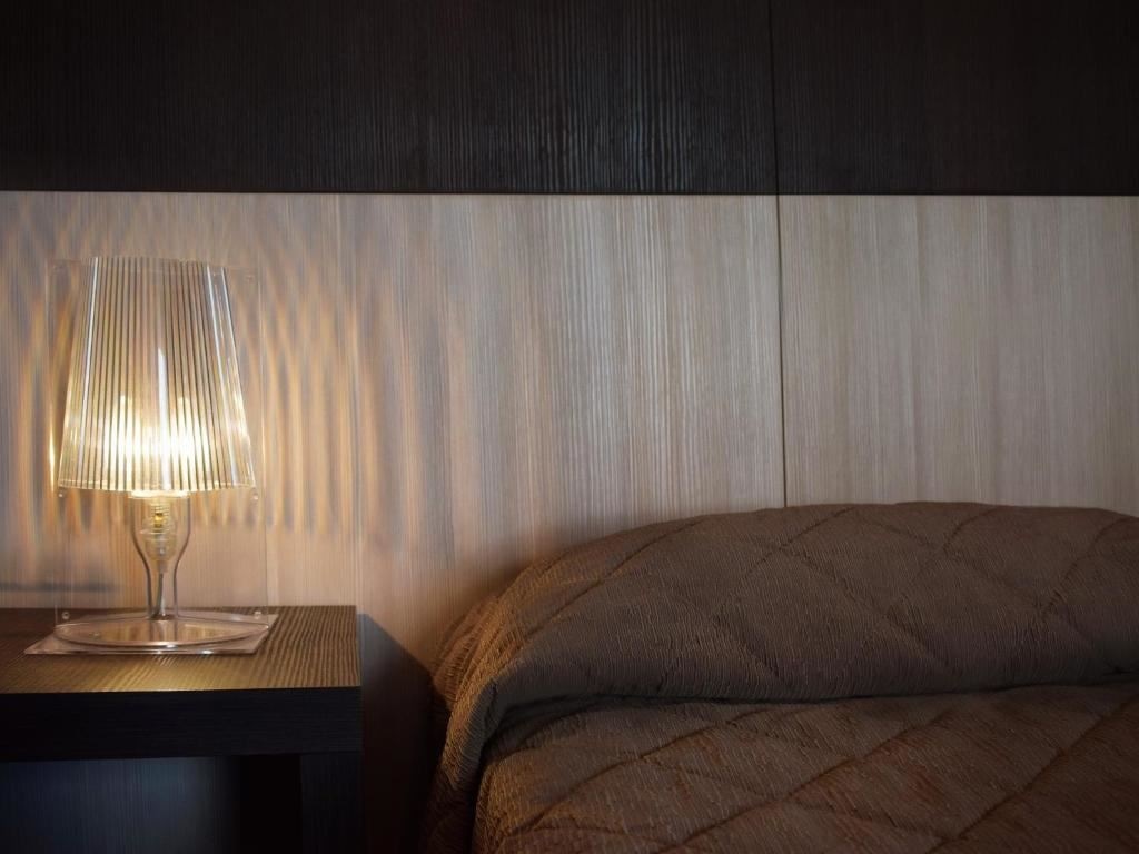 rooms-standard-single-room