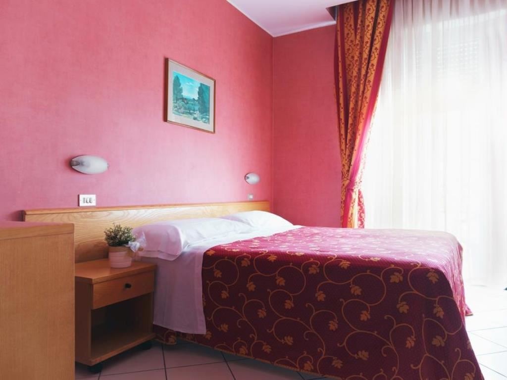 rooms-economy-room-with-balcony