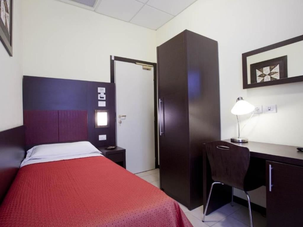 rooms-single-room