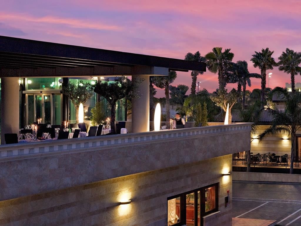 restaurants-restaurant