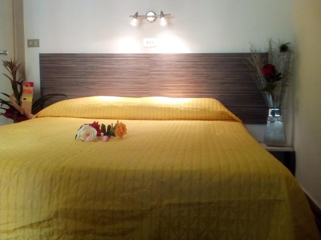 rooms-standard-room-with-balcony-double-single-use