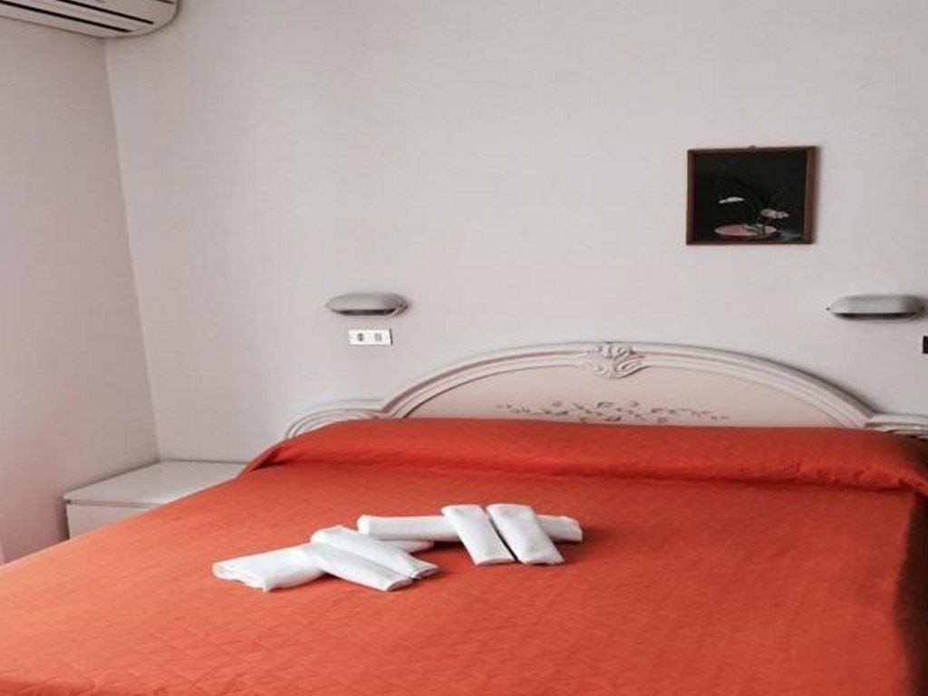 rooms-standard-room-with-balcony