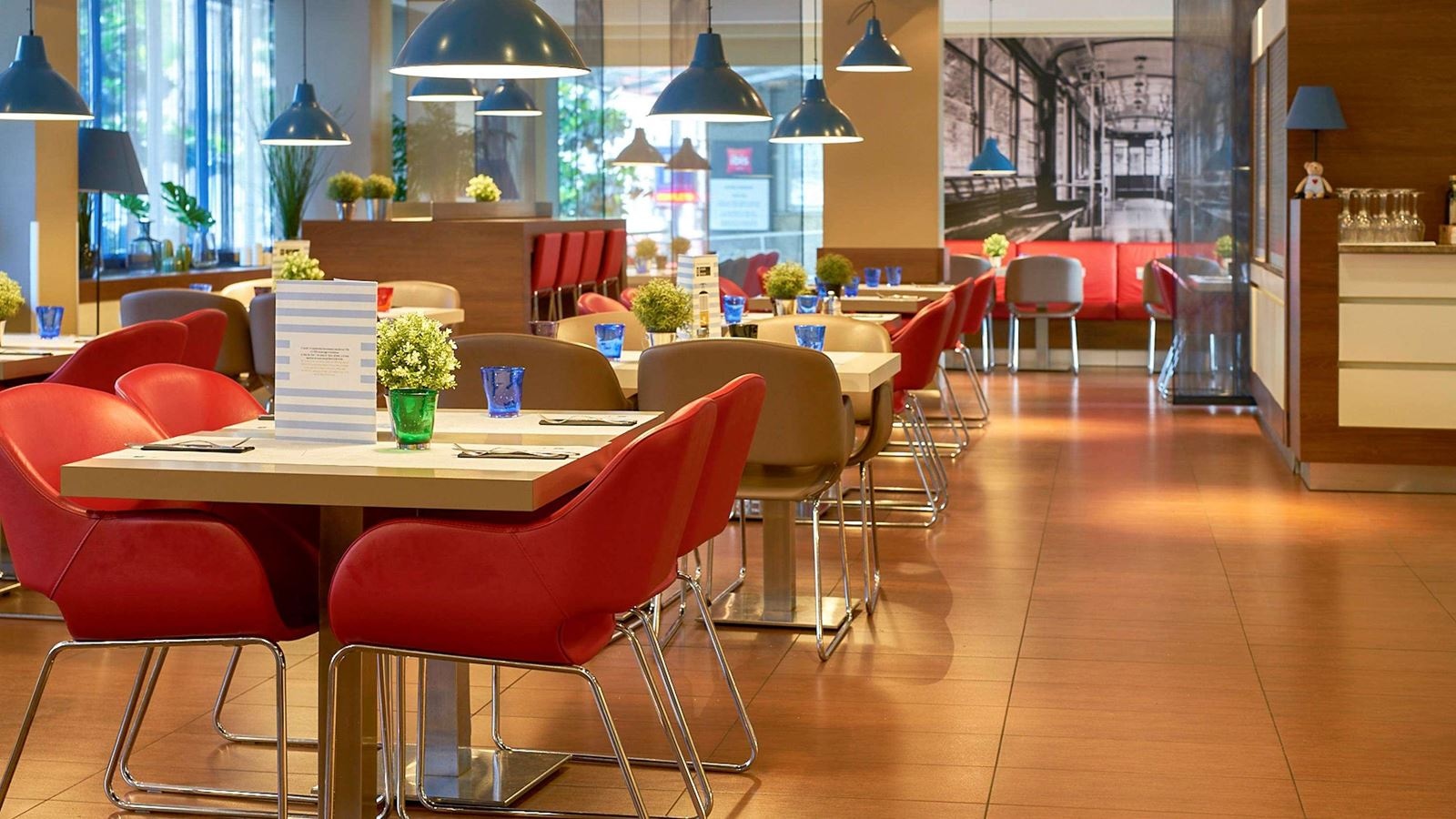 restaurants-restaurants