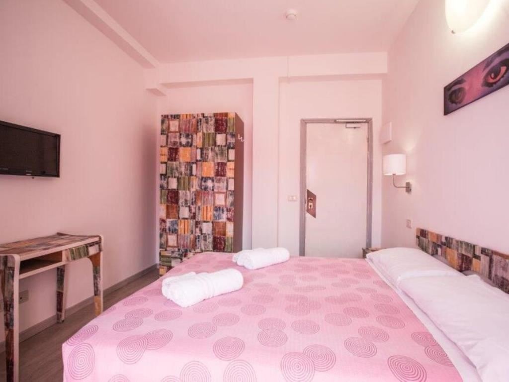 rooms-standard-room-with-balcony