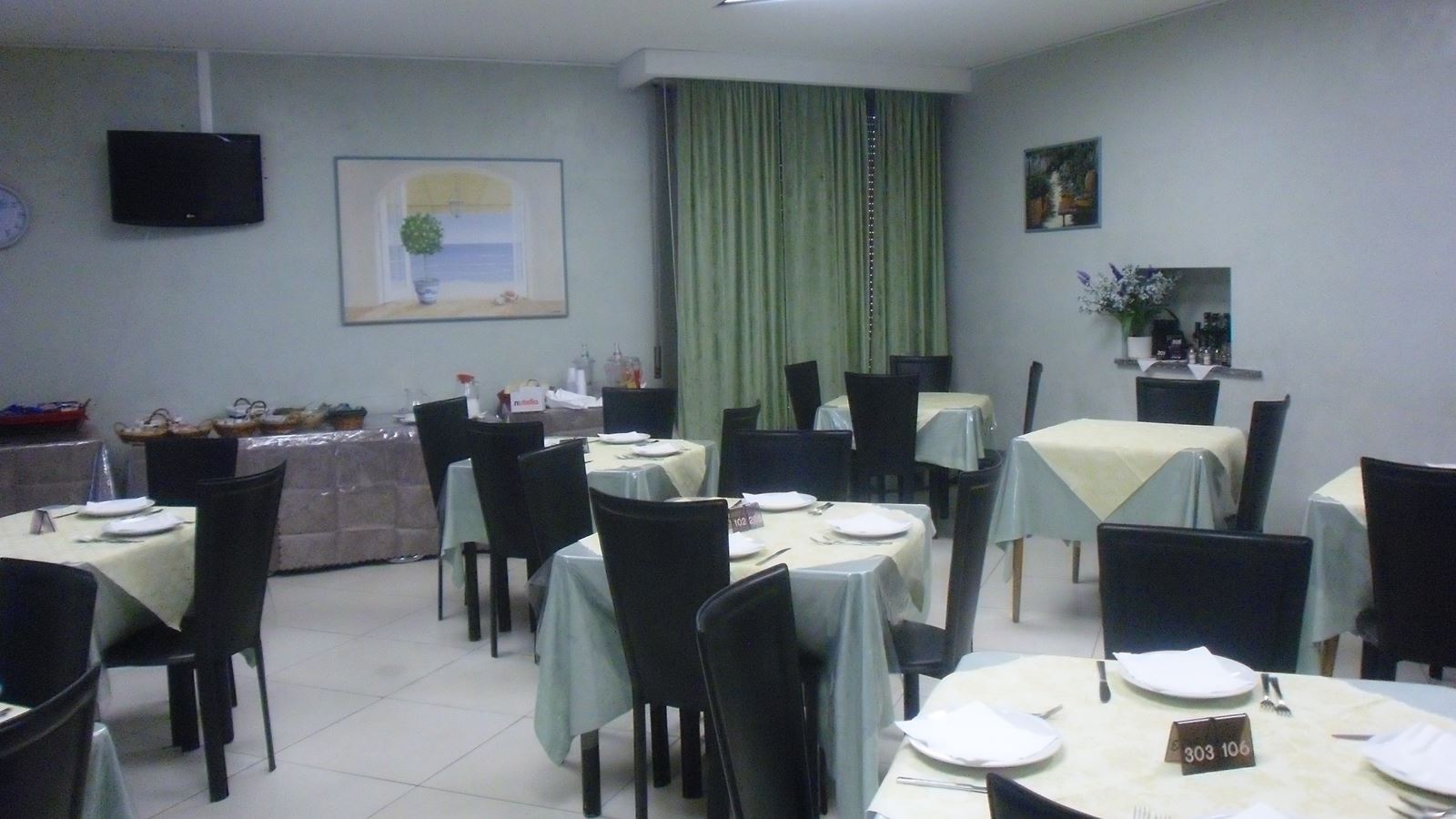 restaurants-breakfast-room