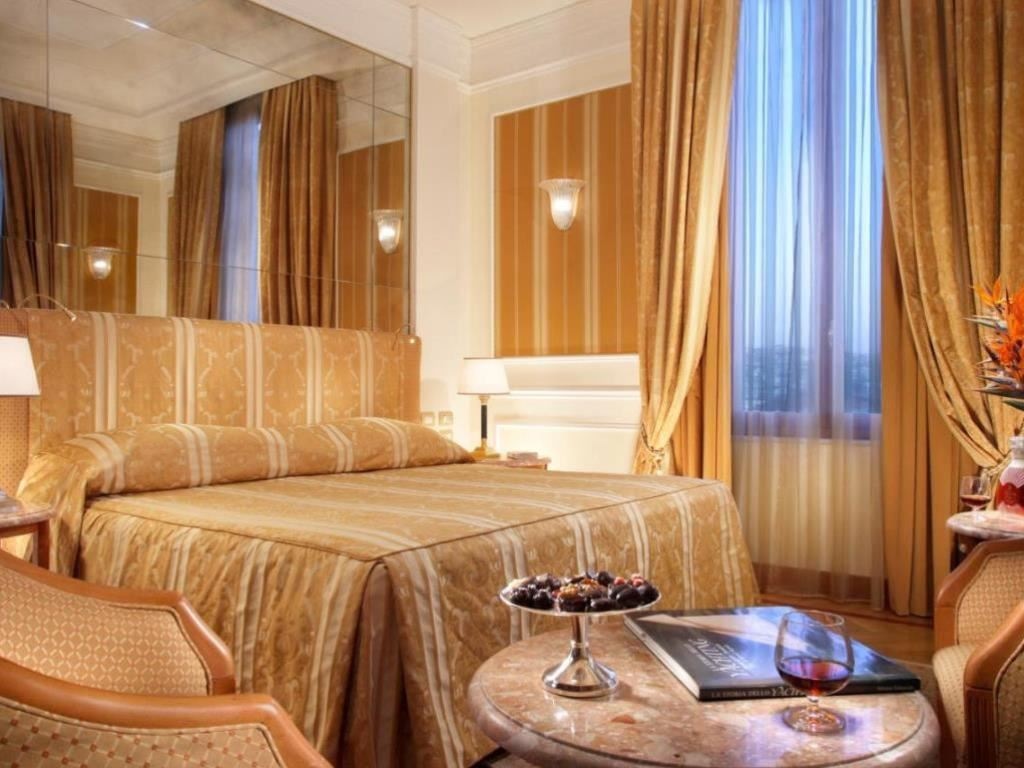 rooms-junior-suite-2-pax-balcone-vmare