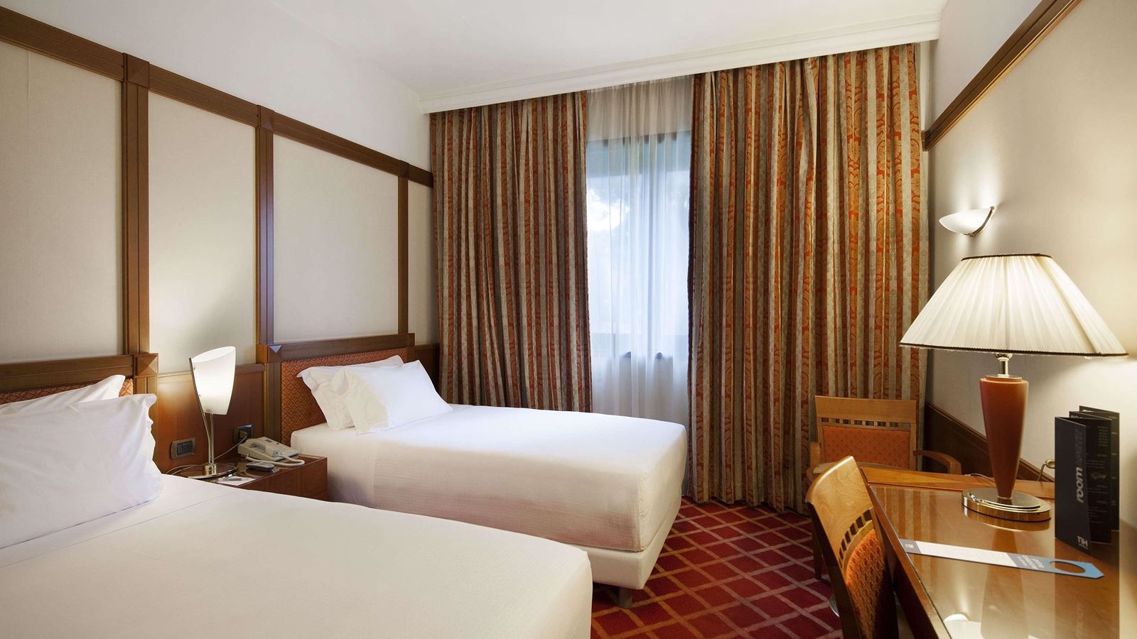 rooms-suite-standard