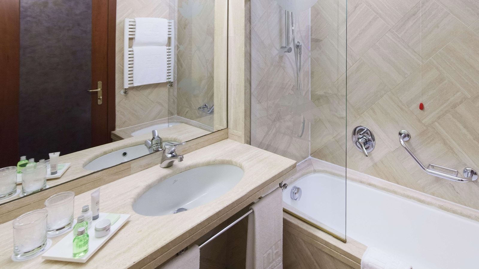 rooms-suite-standard