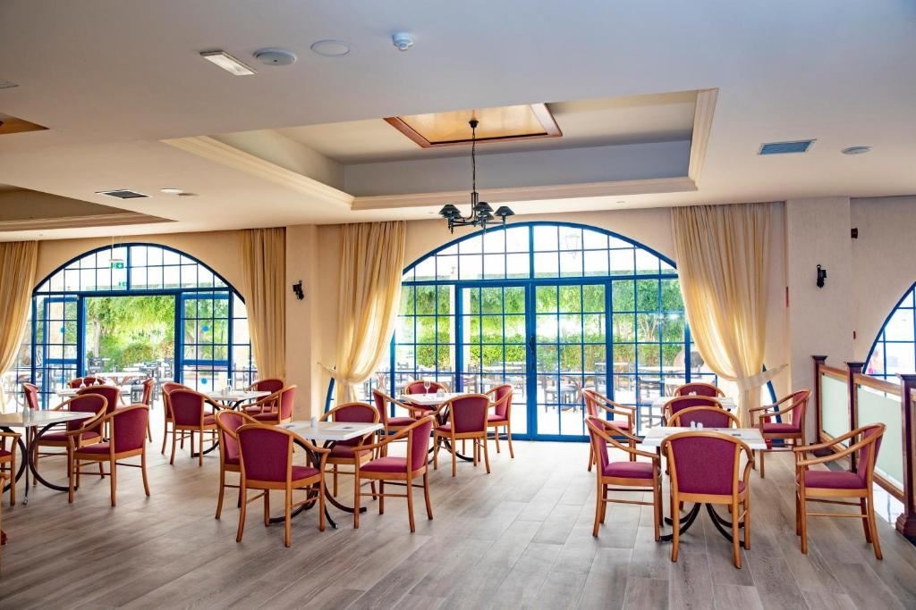 restaurants-restaurants