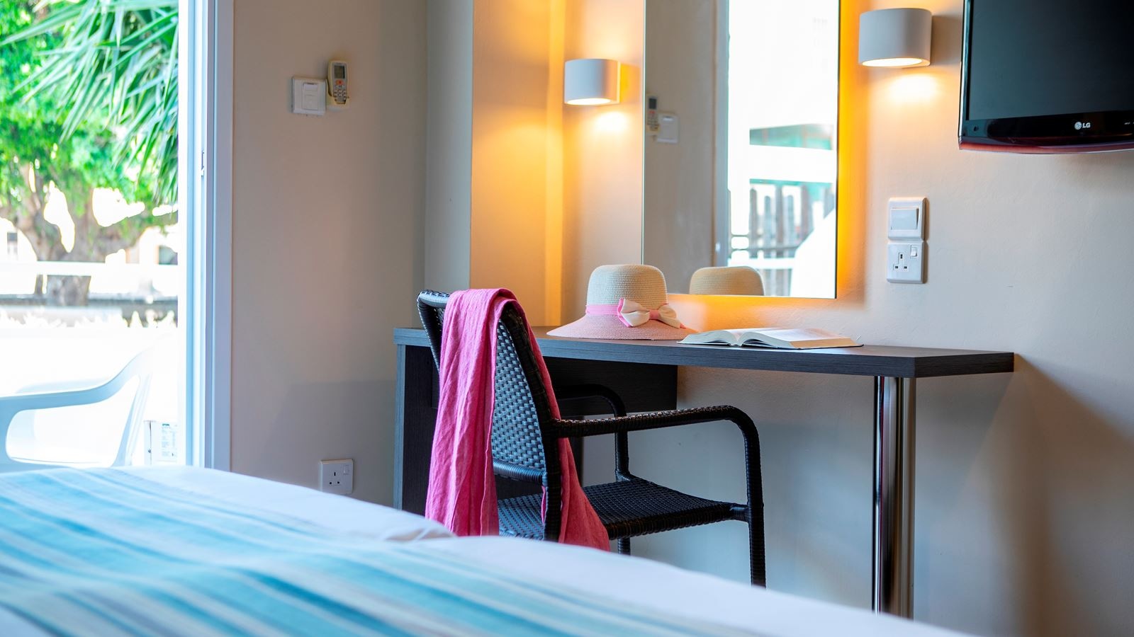 rooms-standard-room-balcony-or-terrace