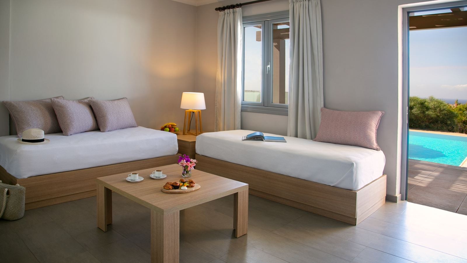 rooms-1-bedroom-suite-privatepoolterrace