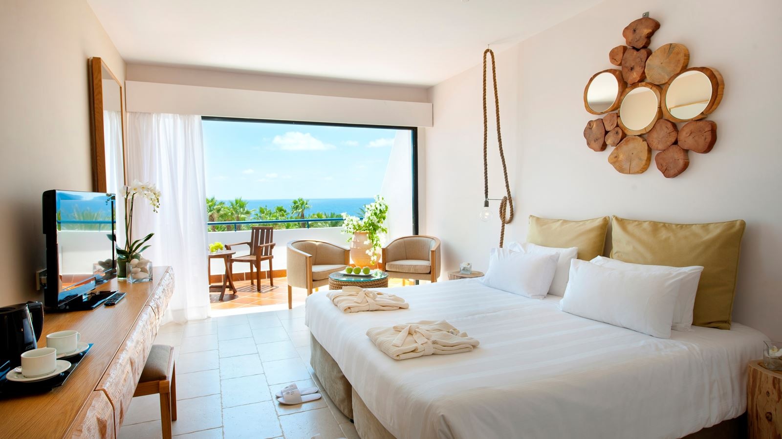 rooms-twin-standard-room-seaview--balcony-