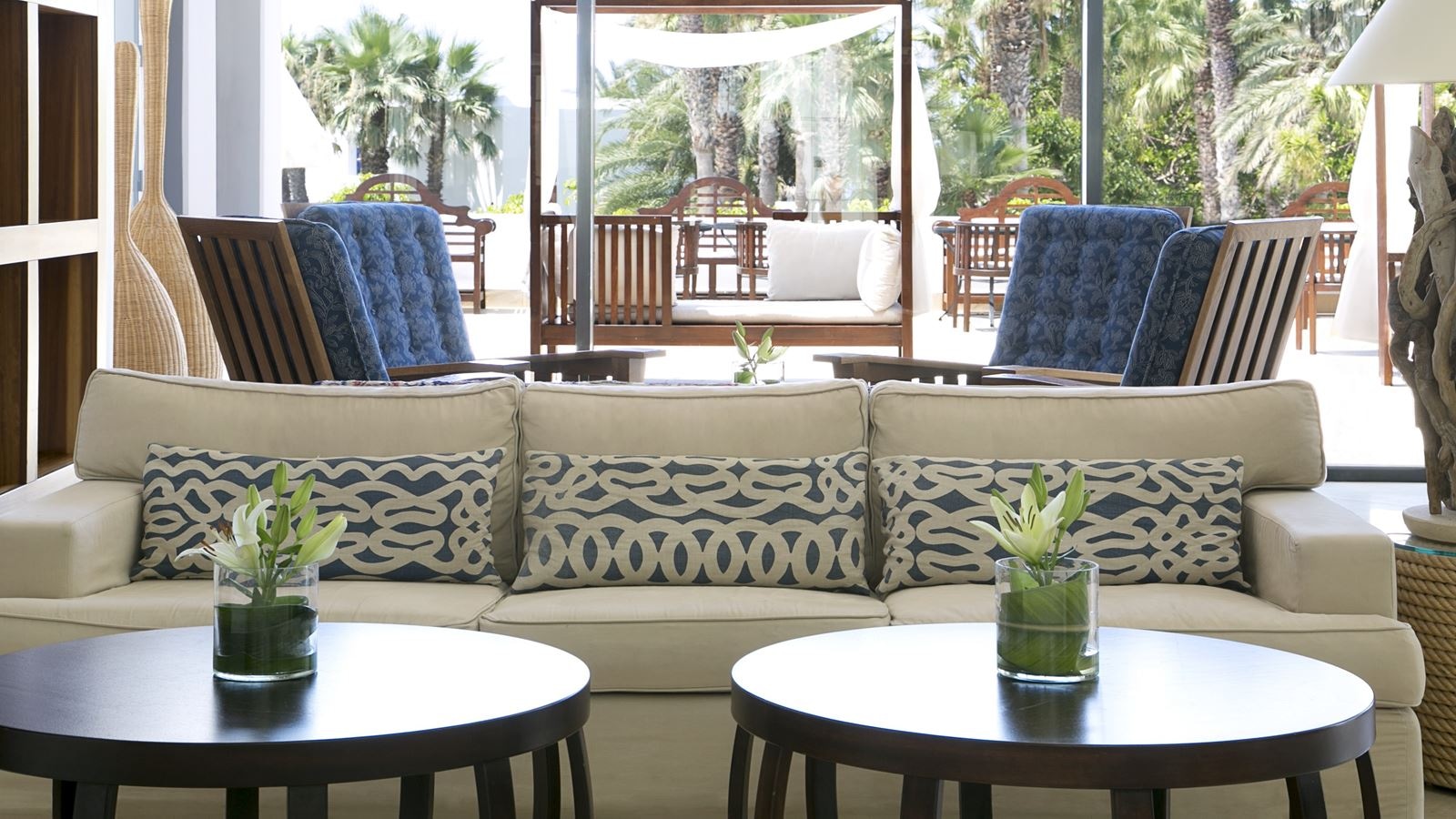 bars-lobby-lounge