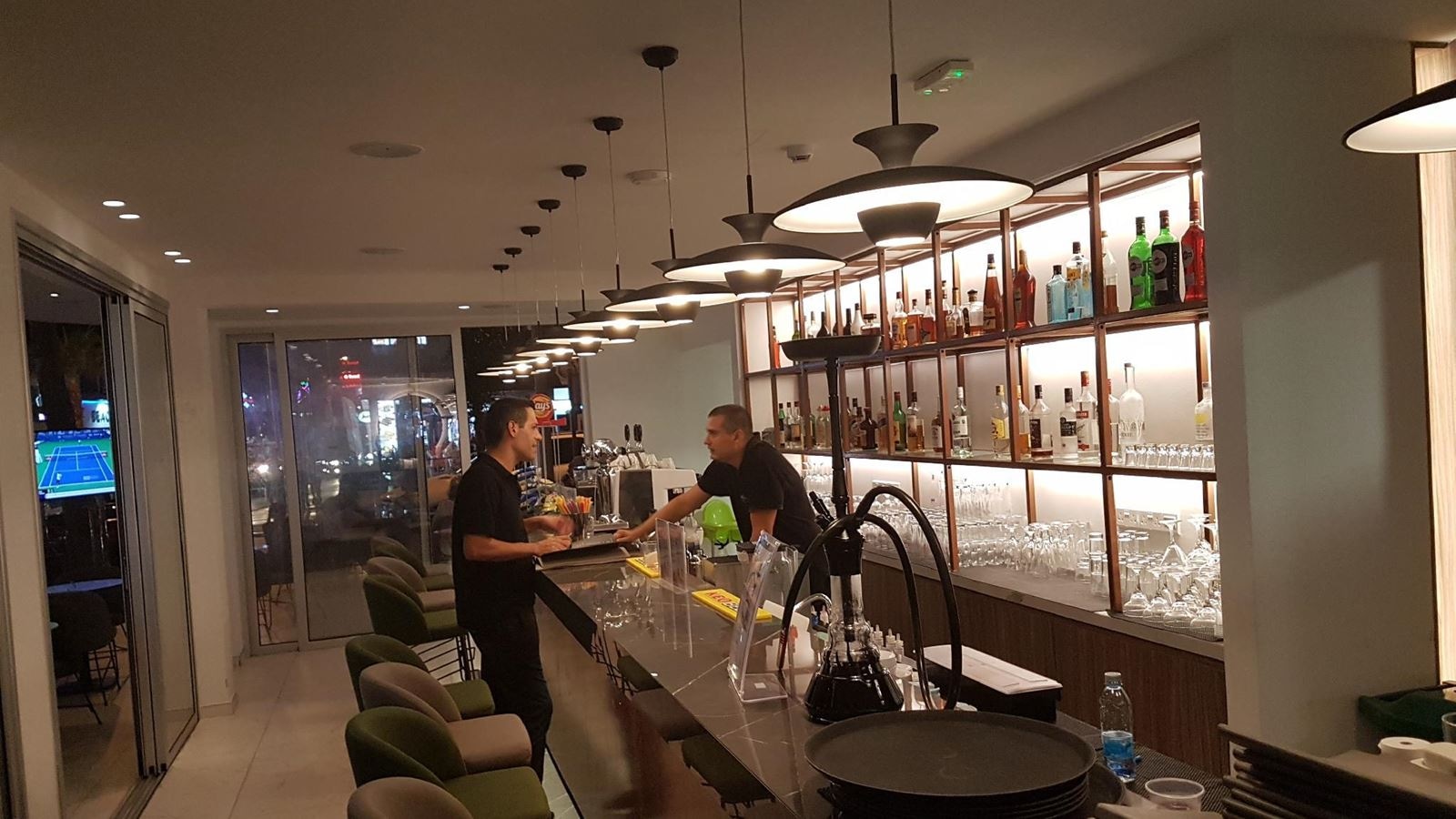 restaurants-restaurants