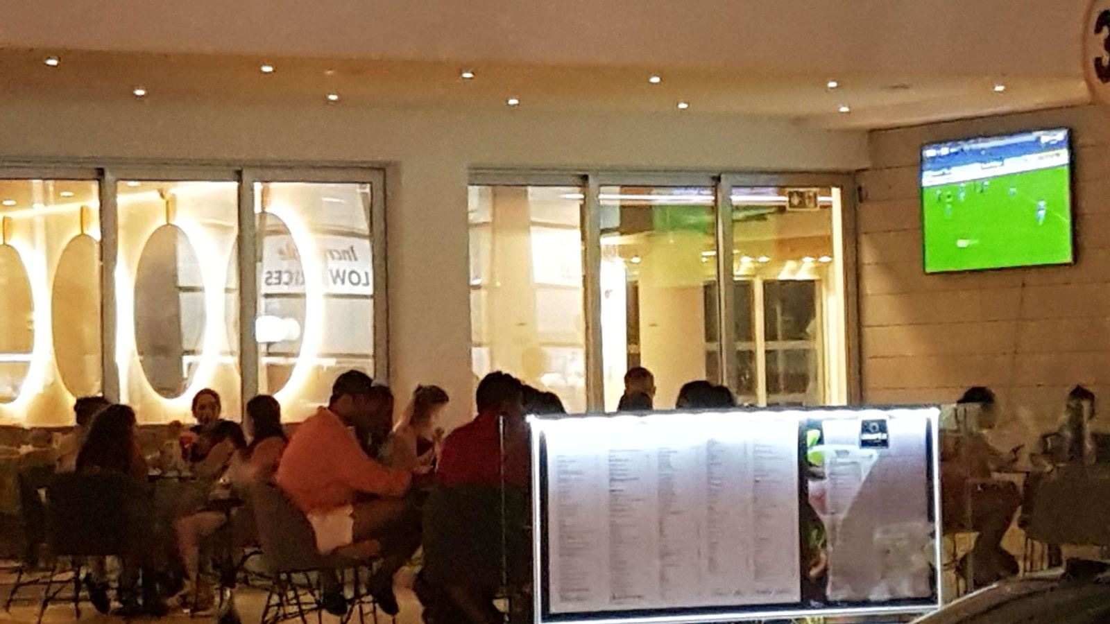 restaurants-restaurants