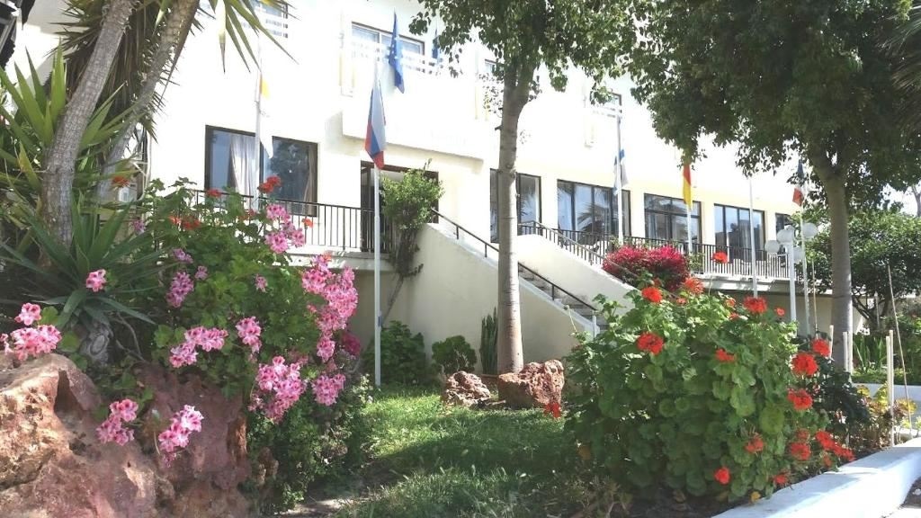 general-main-building