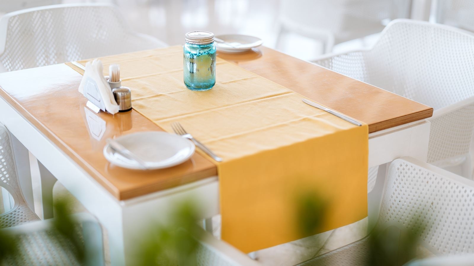 restaurants-restaurants