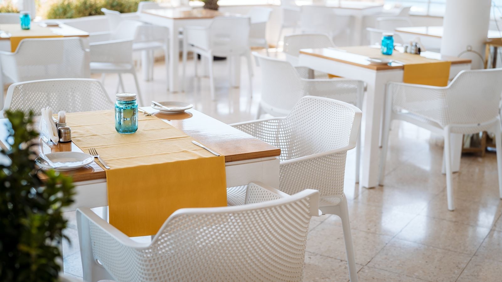 restaurants-restaurants