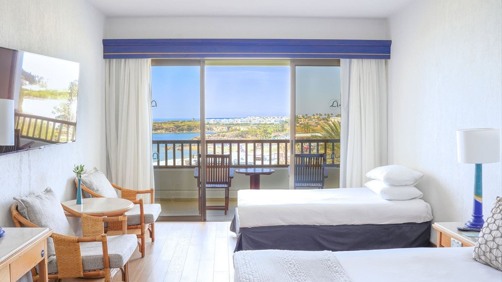 rooms-standard-studio-seaview