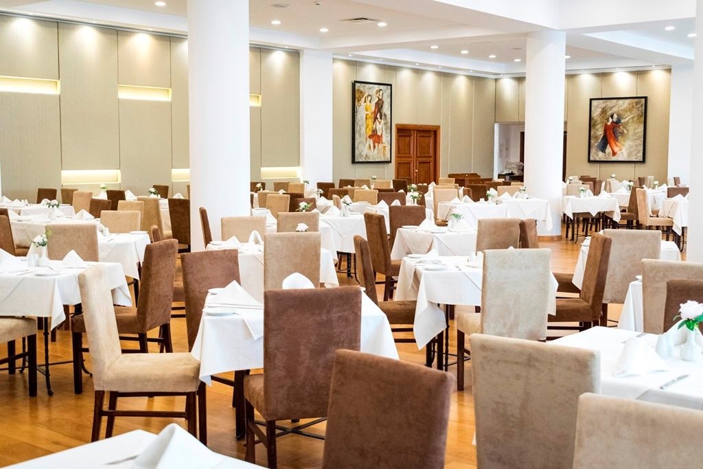 restaurants-atrium-restaurant