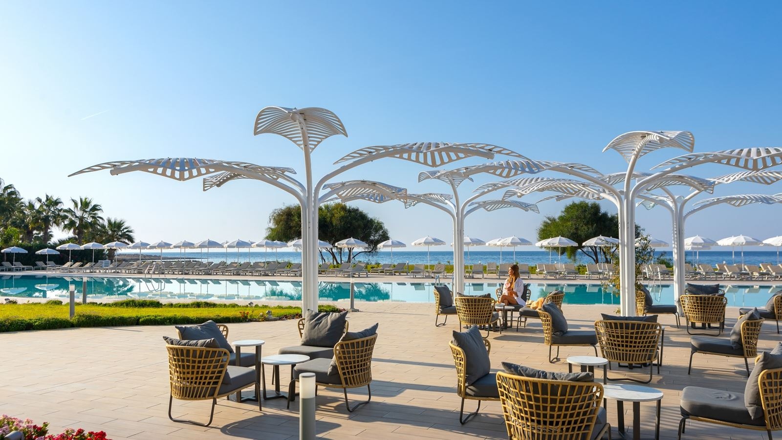 bars-utopia-pool-bar