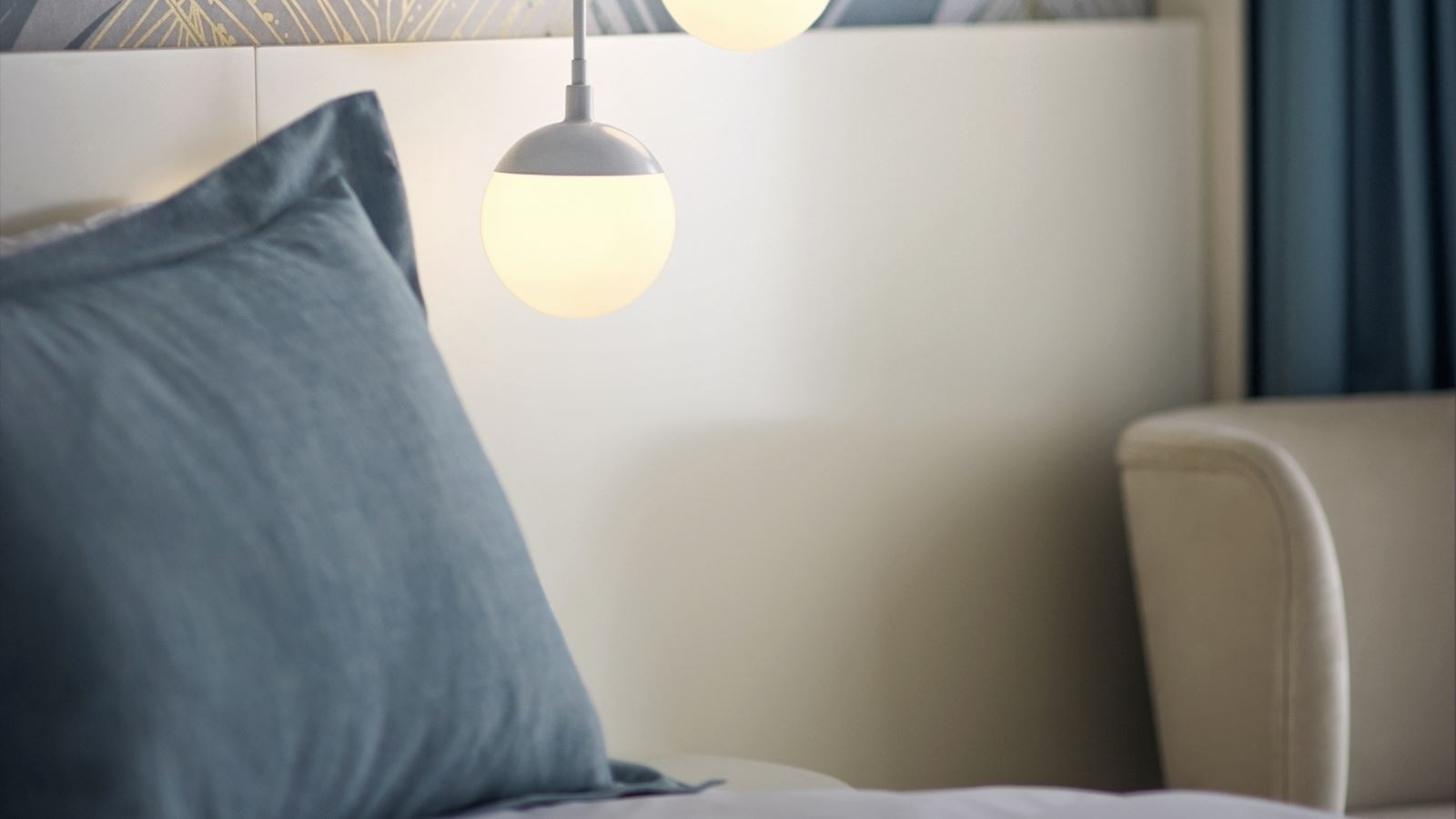 rooms-singleuse-superior-room-balcony