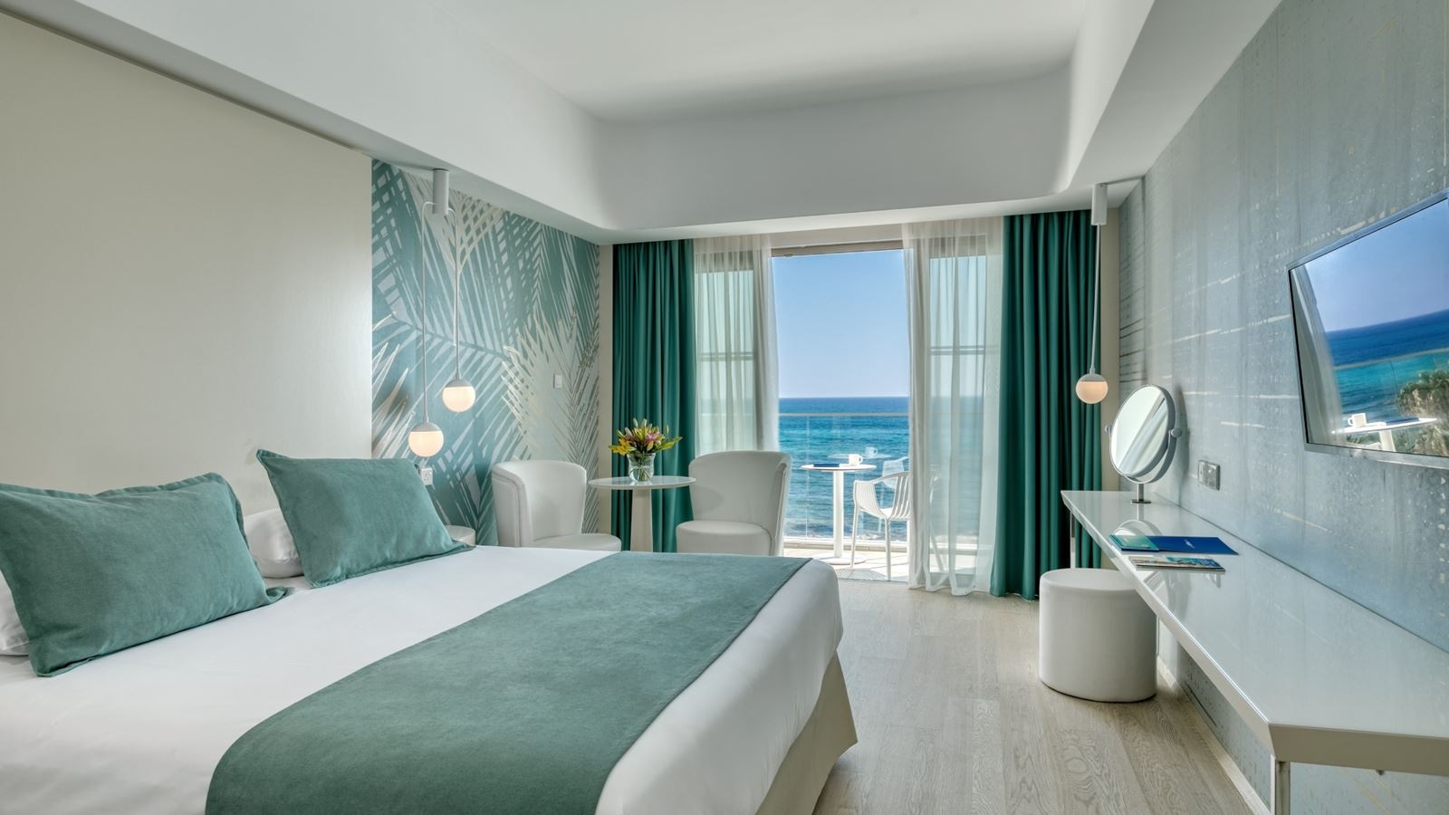 rooms-deluxe-room-seaview-balcony-or-terrace