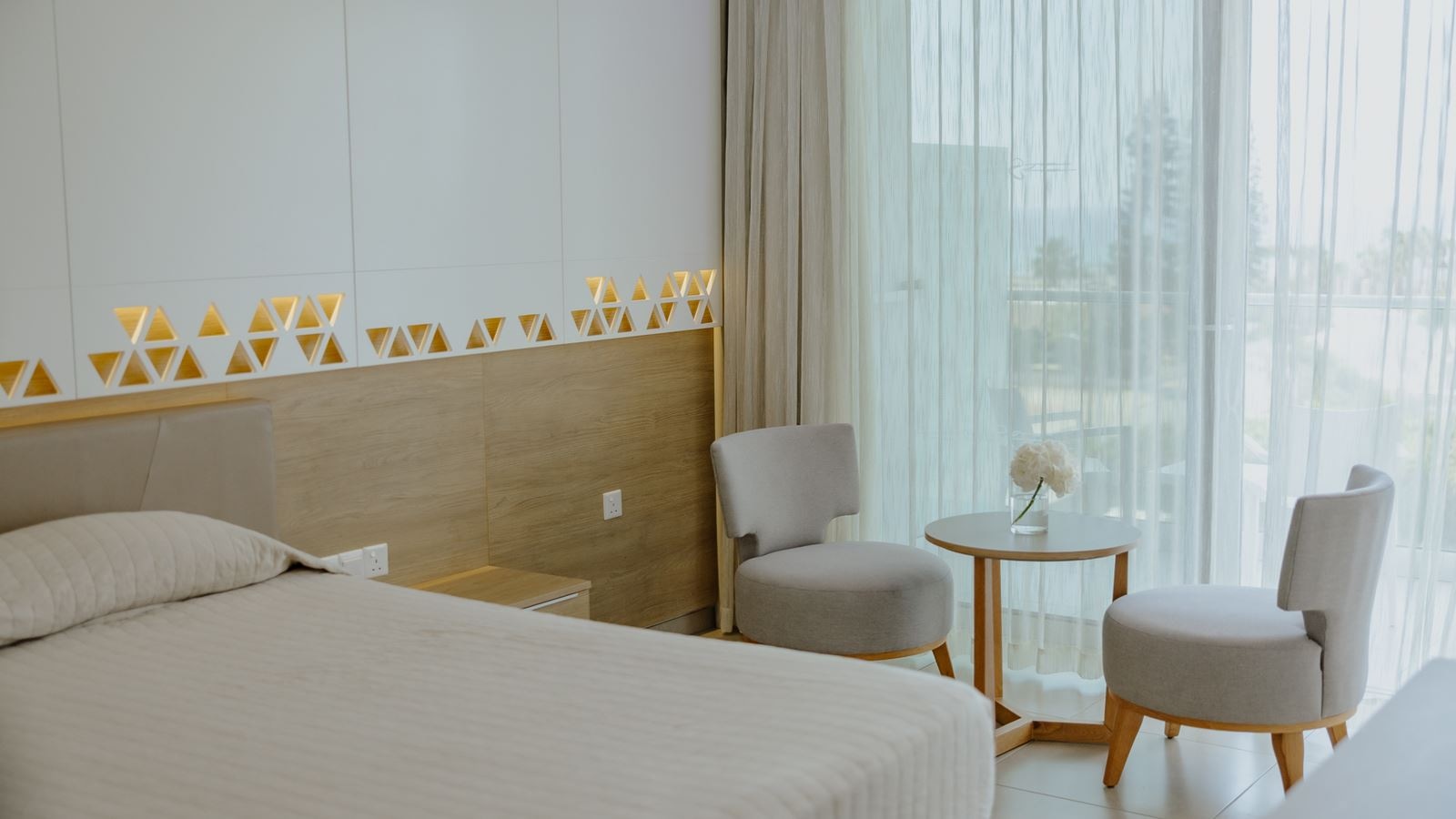 rooms-superior-room-seaview