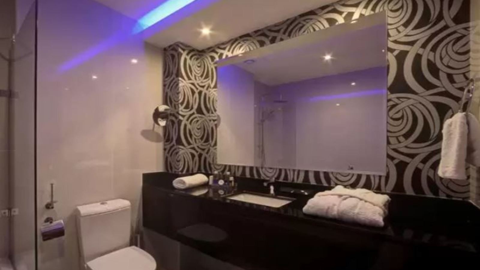 rooms-double-or-twin-superior