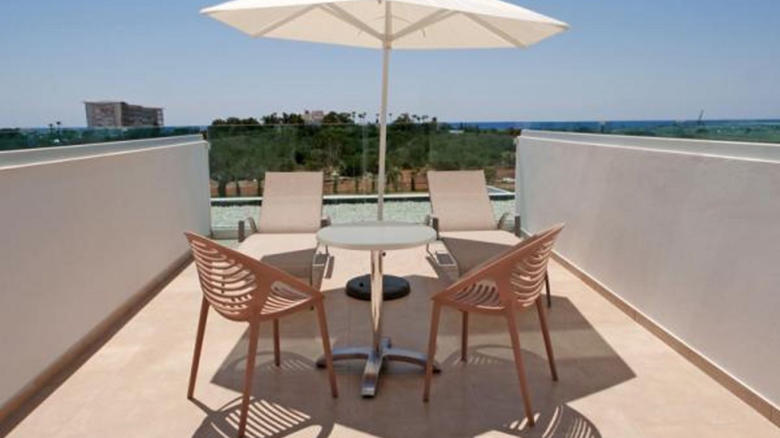 rooms-superior-room-sea-view-balcony