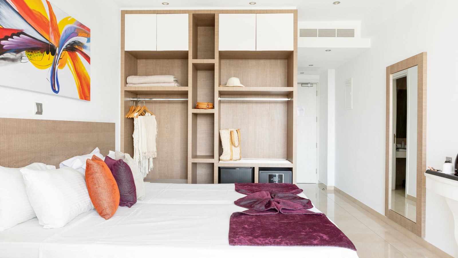 rooms-superior-room-sea-view-terrace