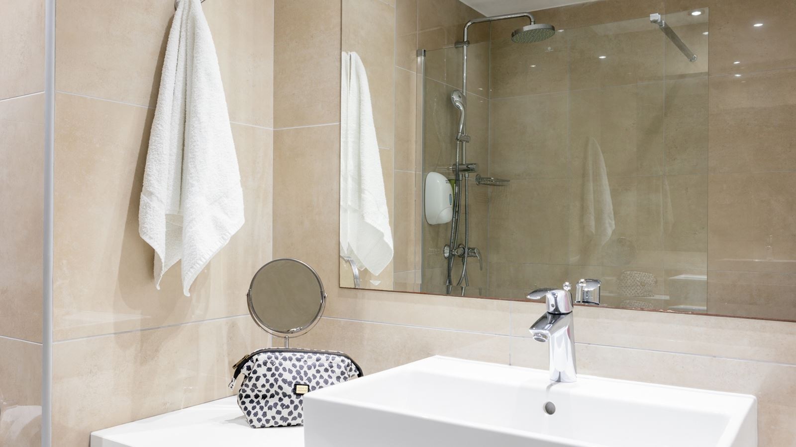 rooms-superior-room-sea-view-terrace