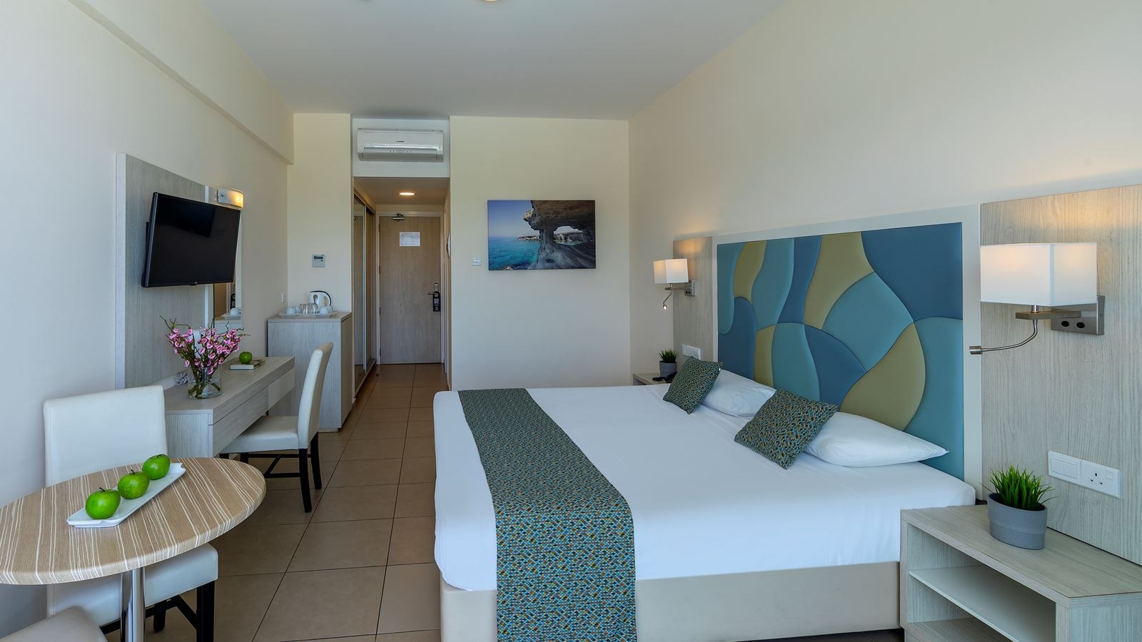 rooms-twin-standard-room-balcony