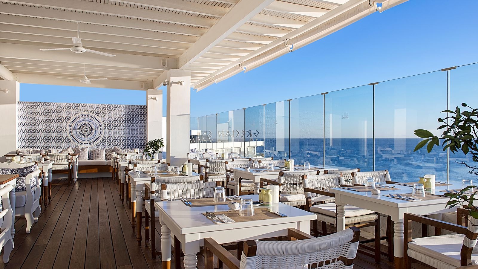 restaurants-roof-burger-bar