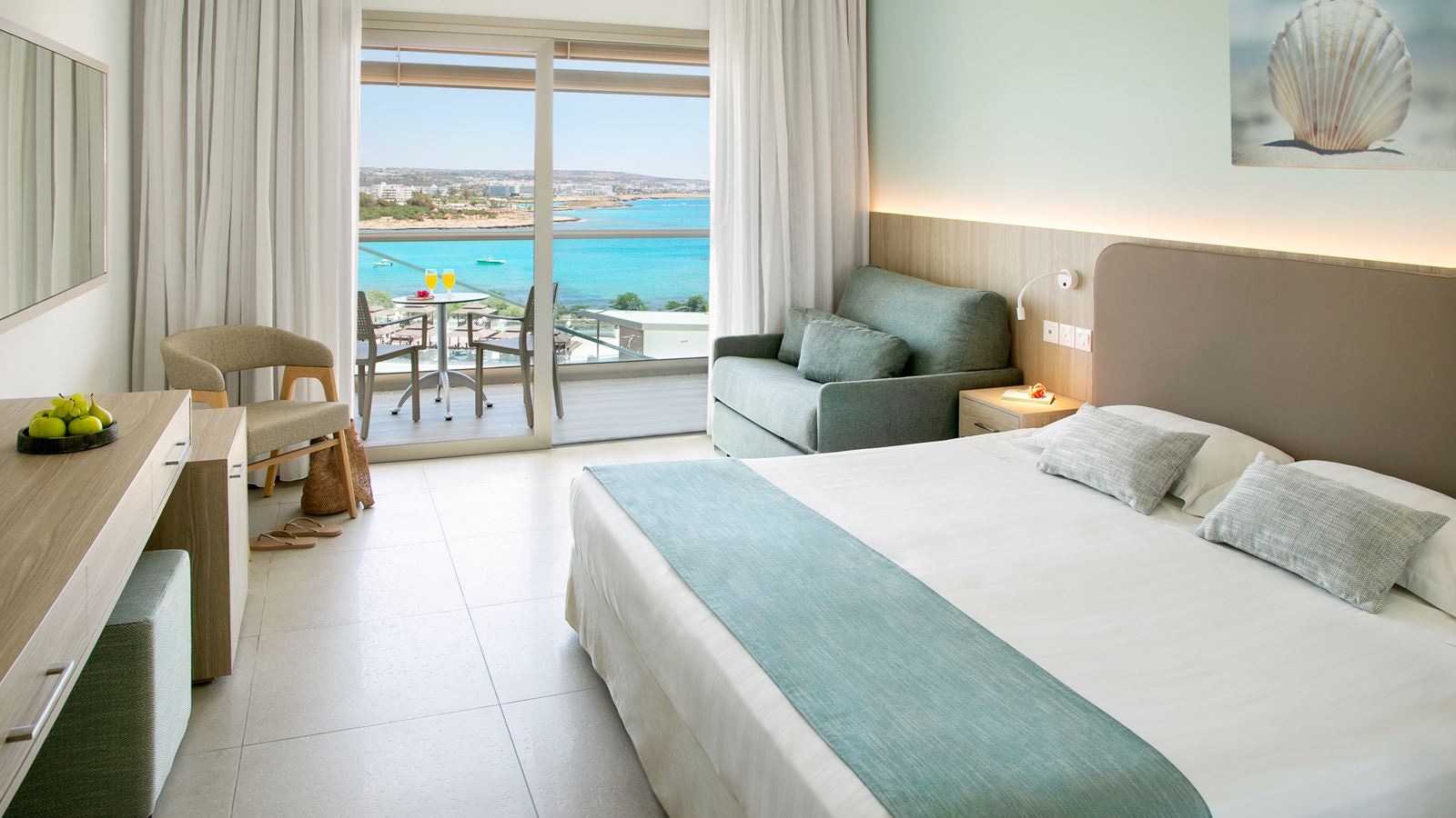 rooms-standard-room-side-sea-view