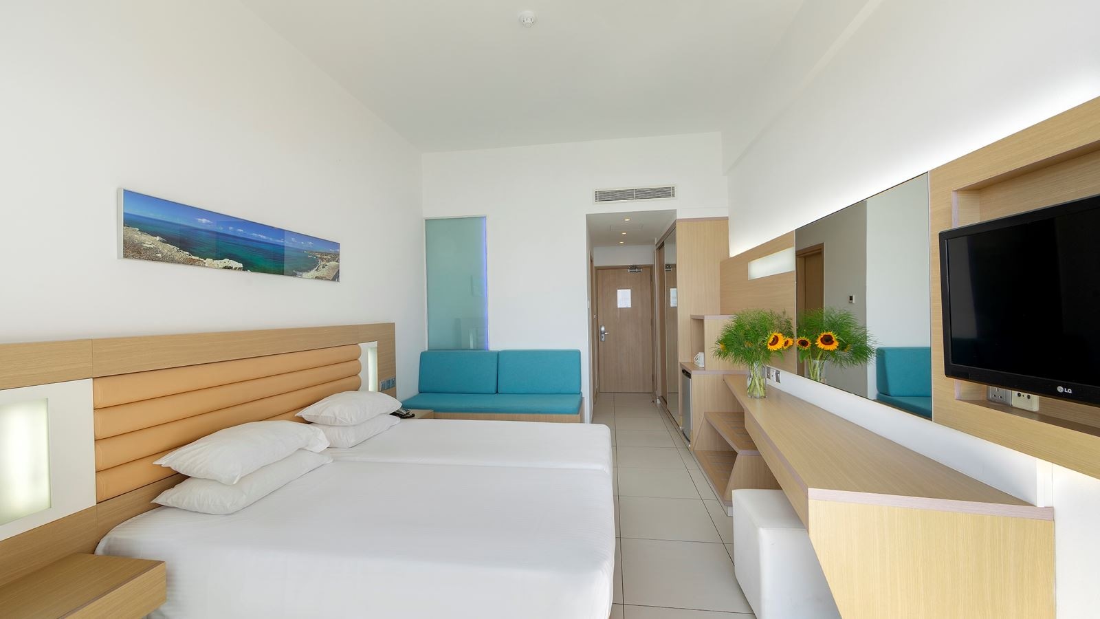 rooms-single-use-room-lateral-sea-view